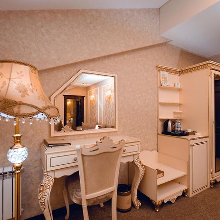 Baku Hotel 占贾 外观 照片