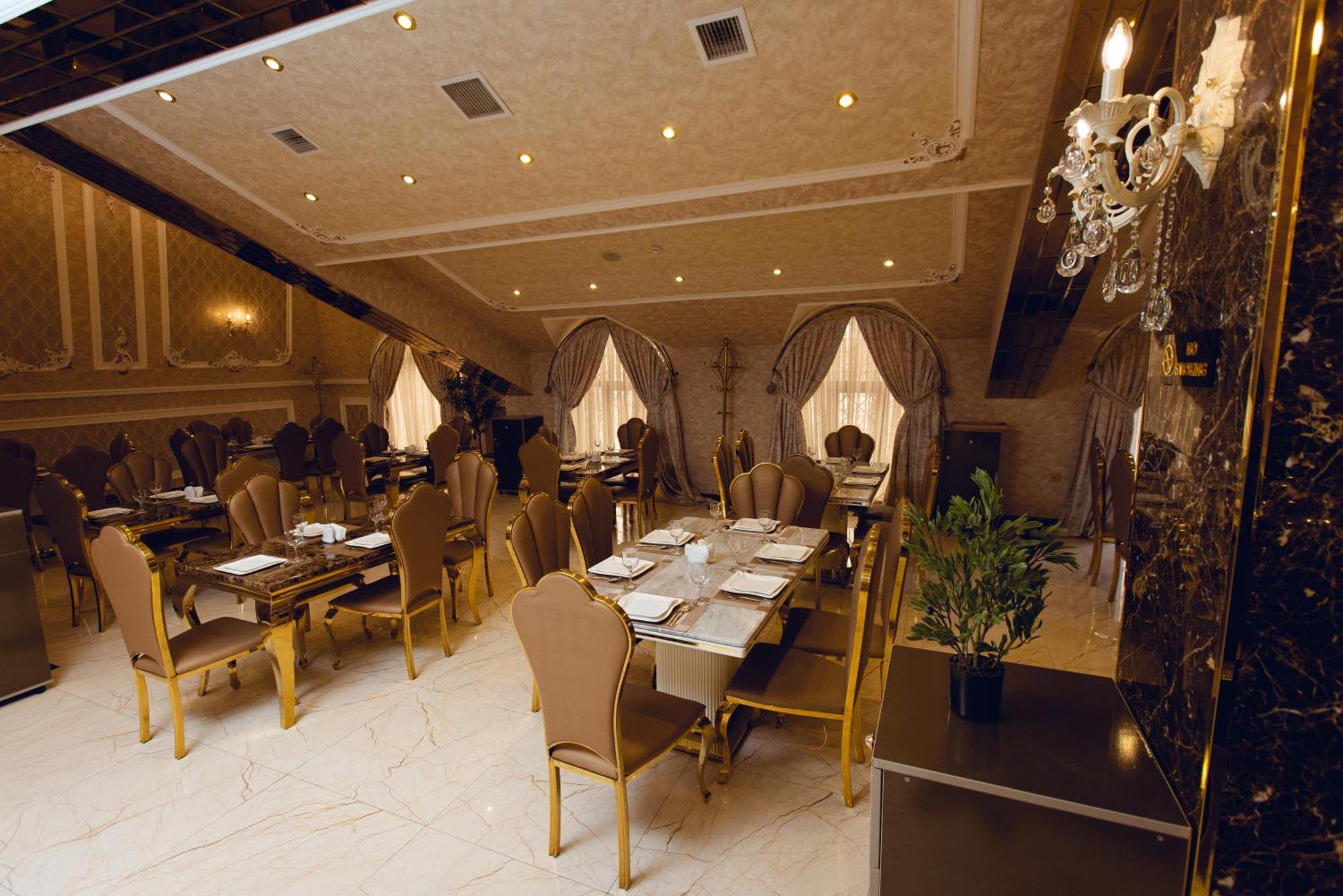 Baku Hotel 占贾 外观 照片
